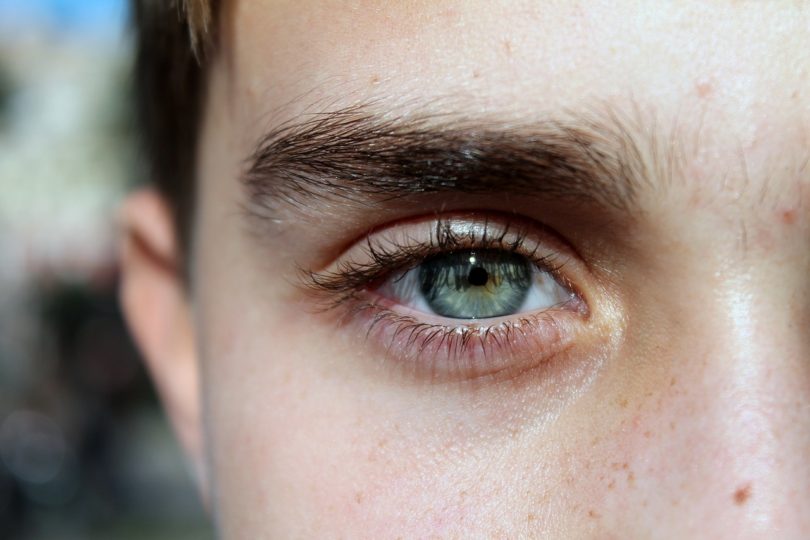 DIY: Jak si vyrobit domácí oční korektor na tmavé kruhy pod očima?